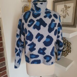 Zara Blue Leopard Print Women's Sweater Medium